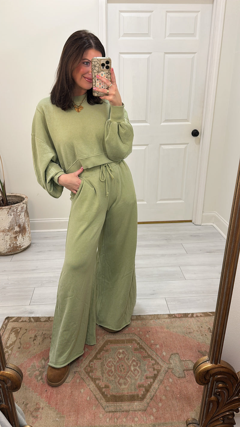 The Mia Set Vintage Mineral Green