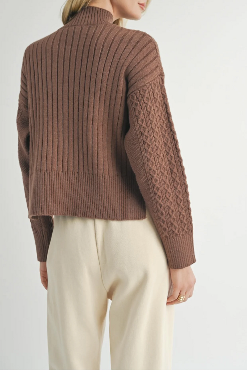 Liss Turtleneck Sweater - Brown