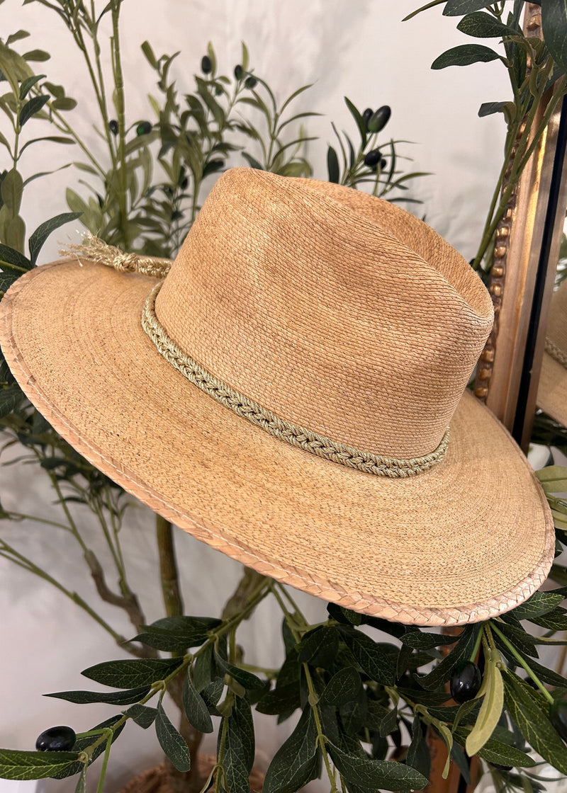 Tipsy Threads | Gold Braid