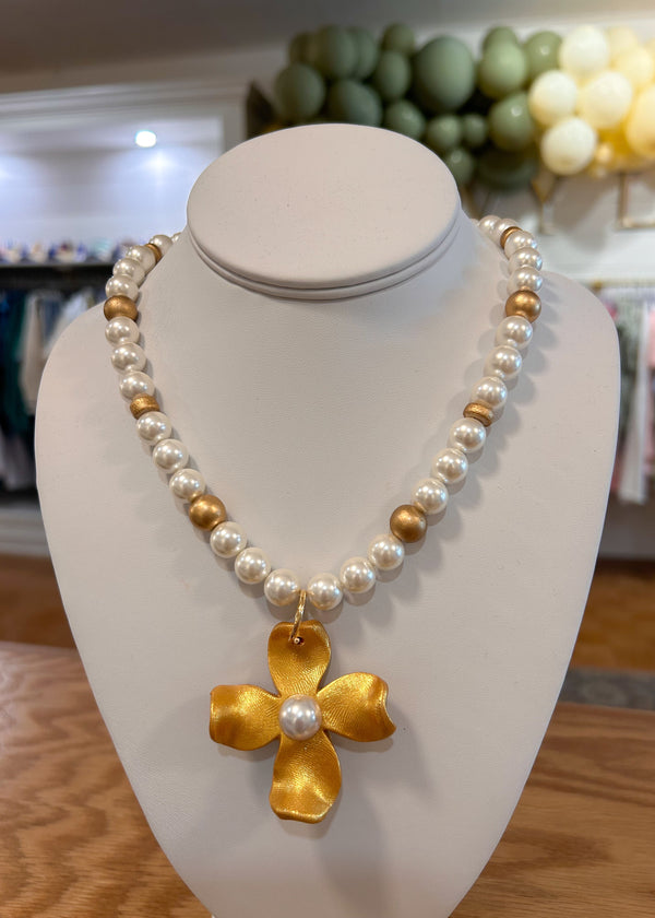 Hidden Truth | Fresh Water Pearls with Pearl Dogwood