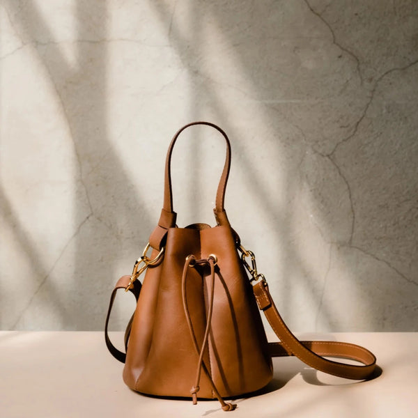 Country road 2025 bucket bag