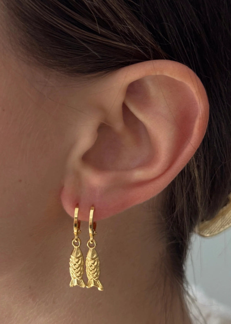 ALV JEWELS | Fish Huggie Hoops