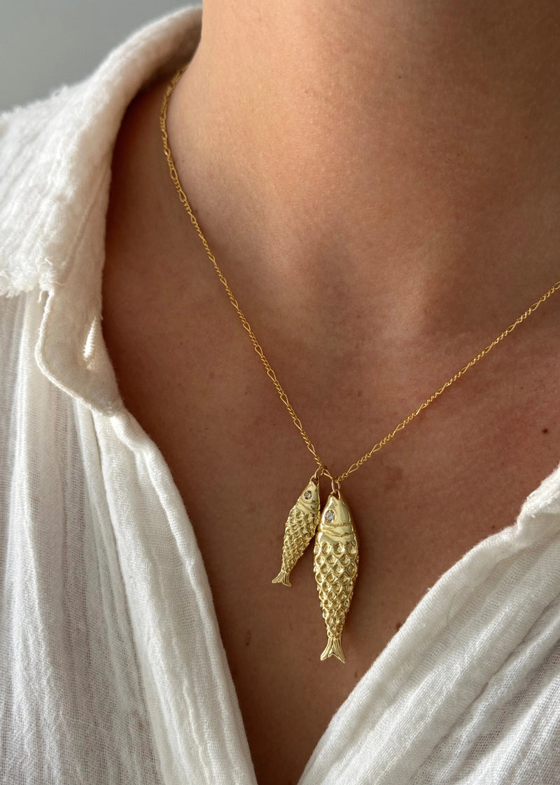 ALV JEWELS | Twin Fish Necklace