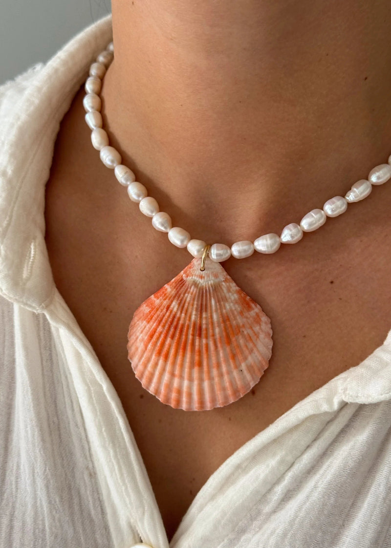 ALV JEWELS | Coral Crush Pearl Necklace